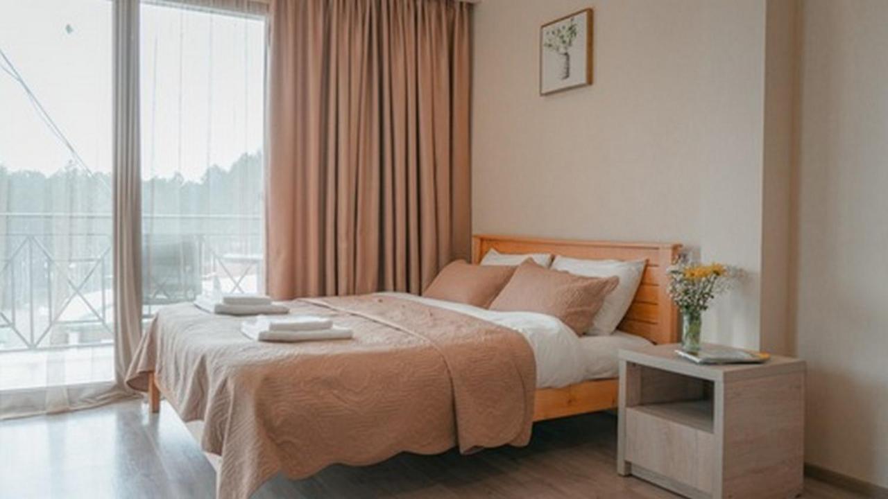 Hotel Surami Ngoại thất bức ảnh
